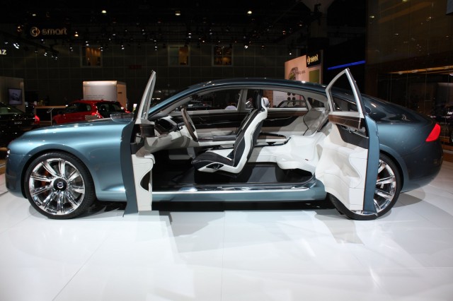 28 Volvo concept doors open